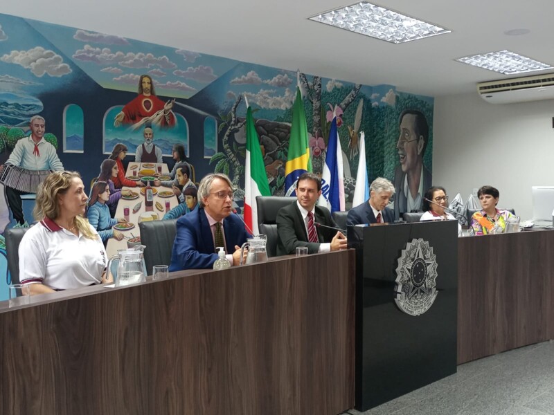 Santa Teresa recebeu nesta quinta (24) o cônsul geral da Itália