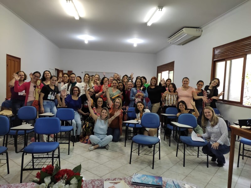 Formação continuada para os profissionais da educação 